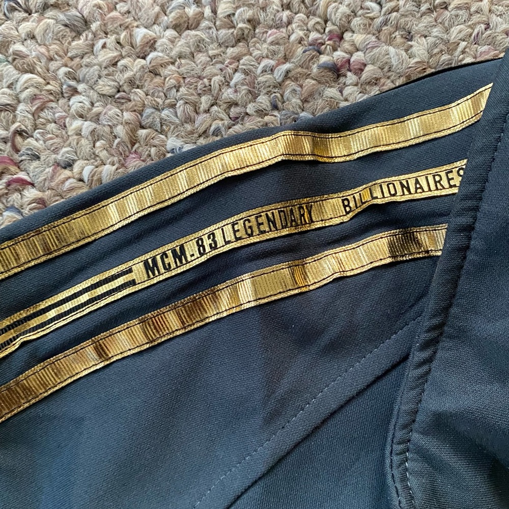 Switch Remarkable Mcm 83 Legendary Billionaire Bl… - image 2